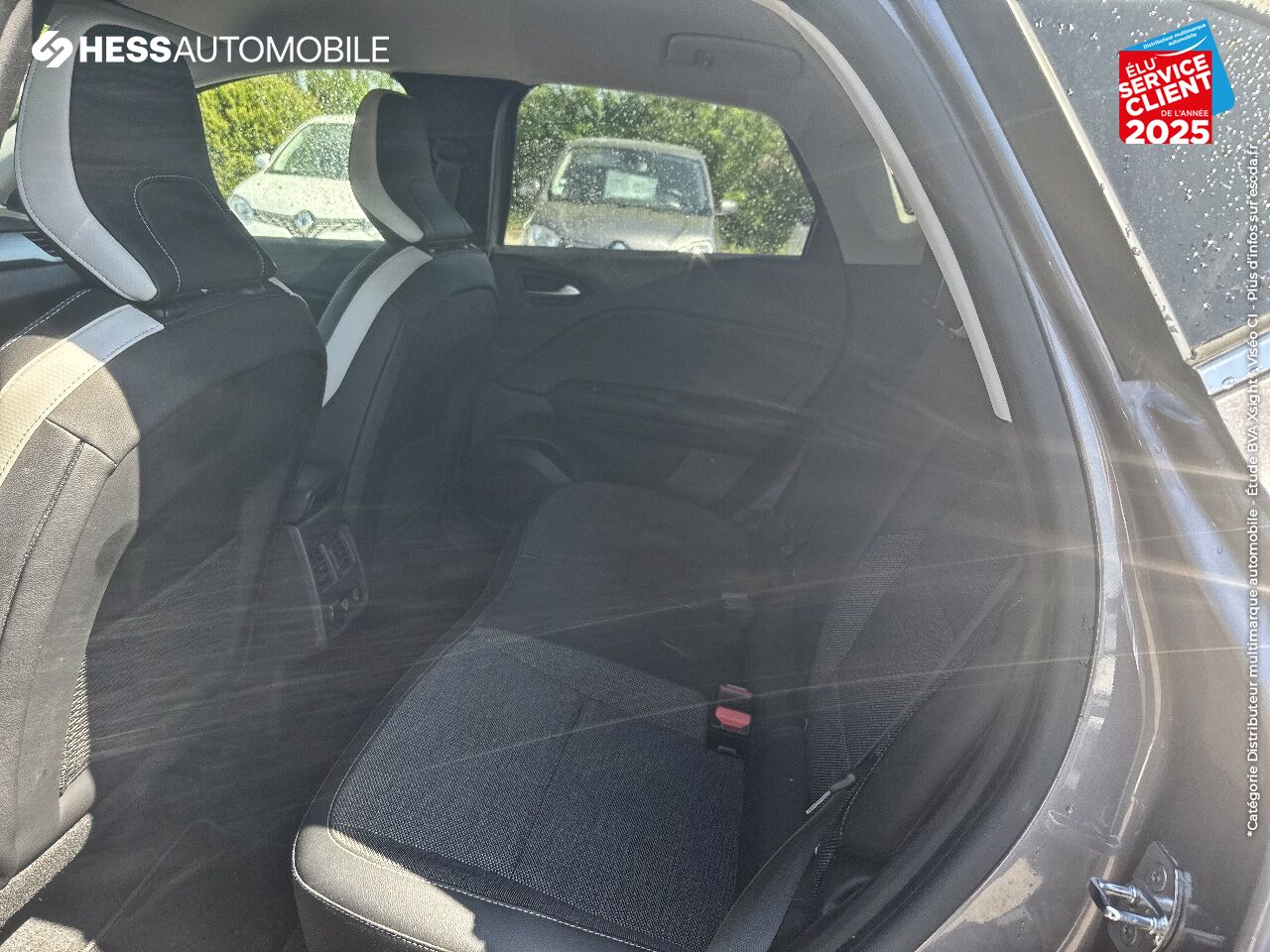 Véhicule d'occasion RENAULT CAPTUR 1.0 TCE 100CH INTENS GPL - 20 CAMERA chez Renault Saint-Louis