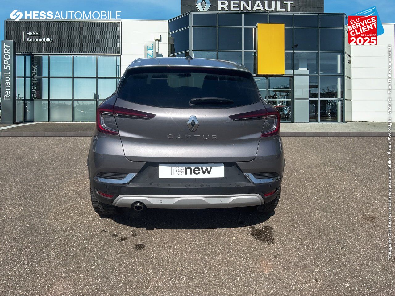 Véhicule d'occasion RENAULT CAPTUR 1.0 TCE 100CH INTENS GPL - 20 CAMERA chez Renault Saint-Louis