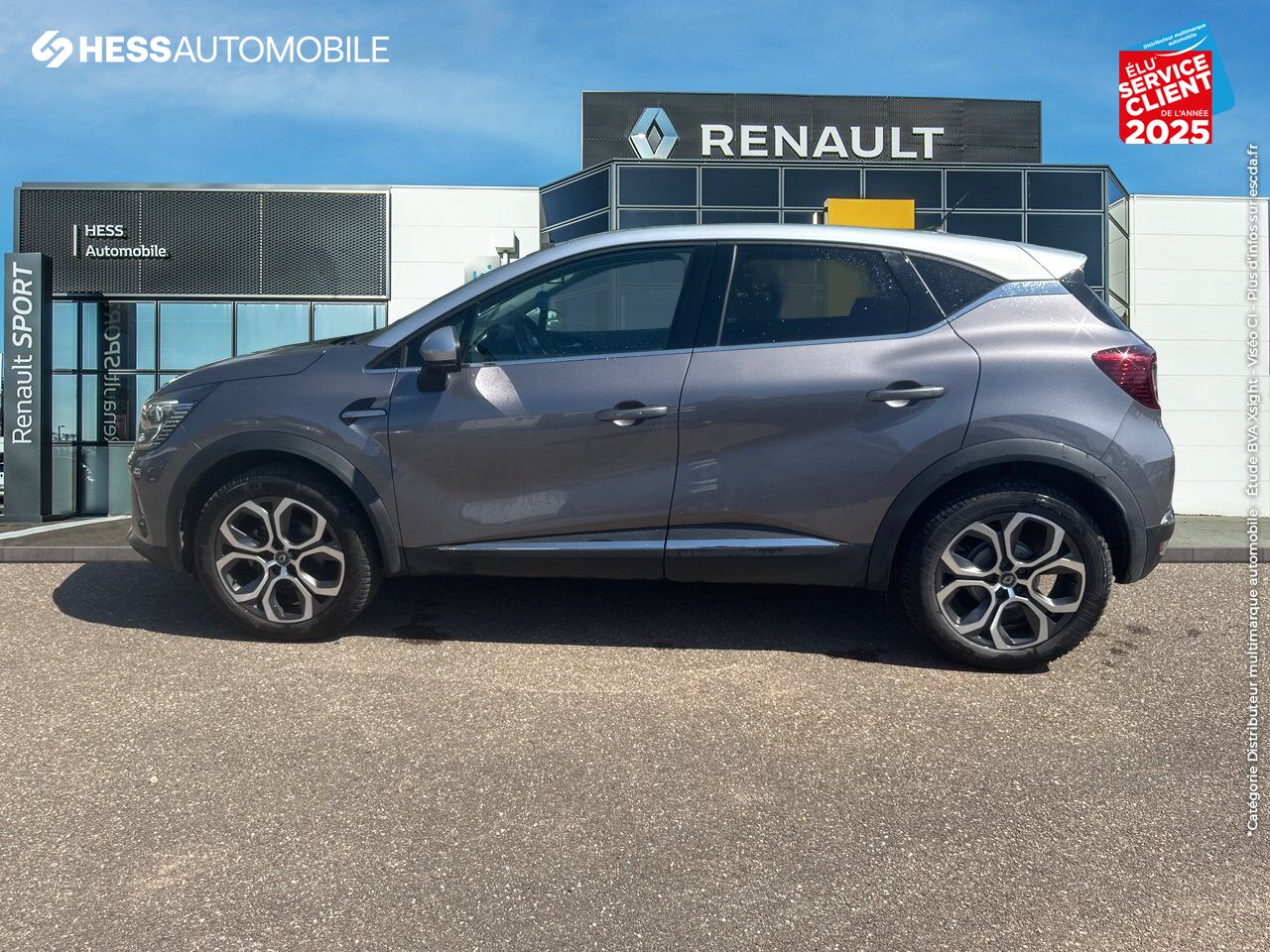 Véhicule d'occasion RENAULT CAPTUR 1.0 TCE 100CH INTENS GPL - 20 CAMERA chez Renault Saint-Louis