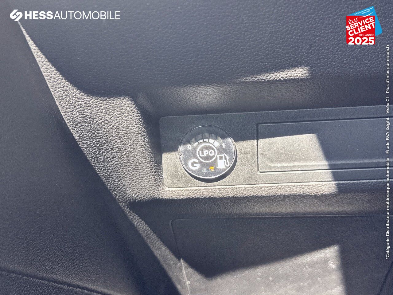Véhicule d'occasion RENAULT CAPTUR 1.0 TCE 100CH INTENS GPL - 20 CAMERA chez Renault Saint-Louis
