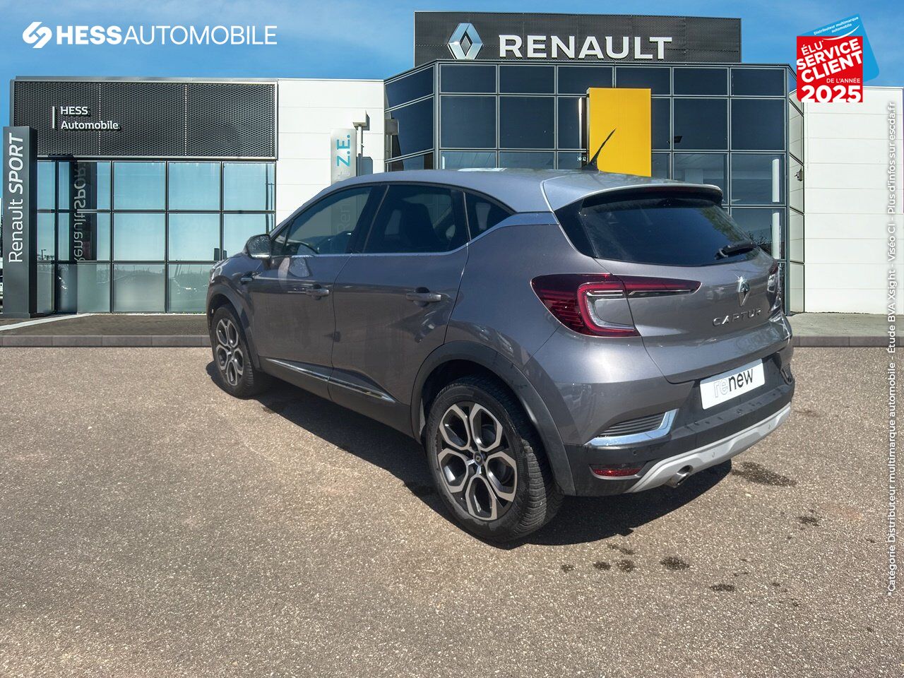 Véhicule d'occasion RENAULT CAPTUR 1.0 TCE 100CH INTENS GPL - 20 CAMERA chez Renault Saint-Louis