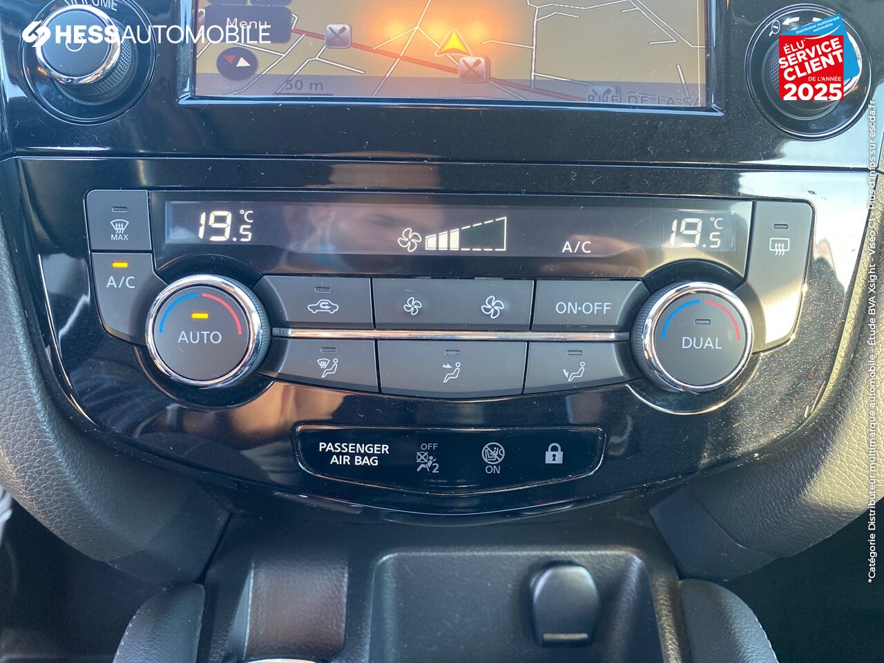 Véhicule d'occasion NISSAN QASHQAI 1.6 DCI 130CH N-CONNECTA TPANO GPS CAM360 chez Nissan Qashqai occasion