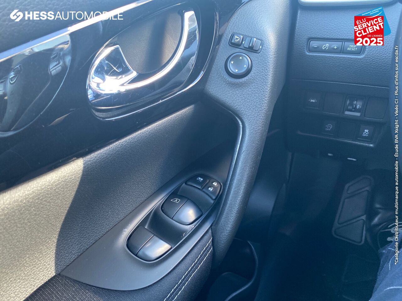 Véhicule d'occasion NISSAN QASHQAI 1.6 DCI 130CH N-CONNECTA TPANO GPS CAM360 chez Nissan Qashqai occasion