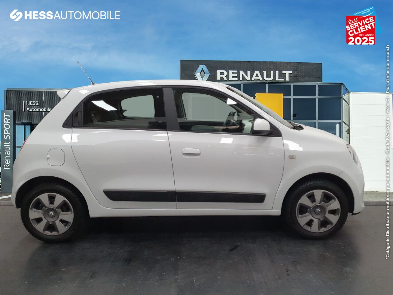 Véhicule d'occasion RENAULT TWINGO 1.0 SCE 70CH ZEN BOITE COURTE EURO6 chez Renault Strasbourg