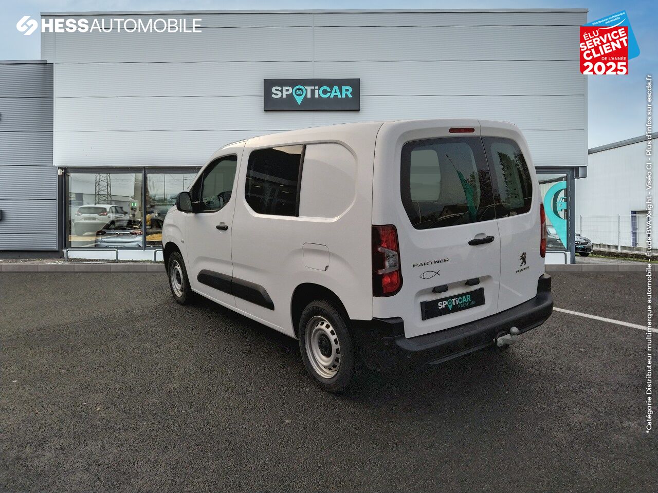 Véhicule d'occasion PEUGEOT PARTNER STANDARD 650KG BLUEHDI 100CH S/S BVM5 ASPHALT ATTELAGE chez Renault Colmar