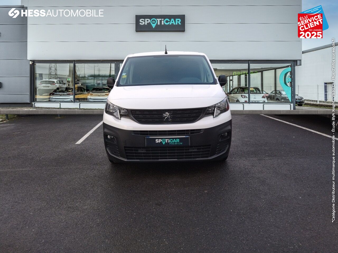 Véhicule d'occasion PEUGEOT PARTNER STANDARD 650KG BLUEHDI 100CH S/S BVM5 ASPHALT ATTELAGE chez Renault Colmar