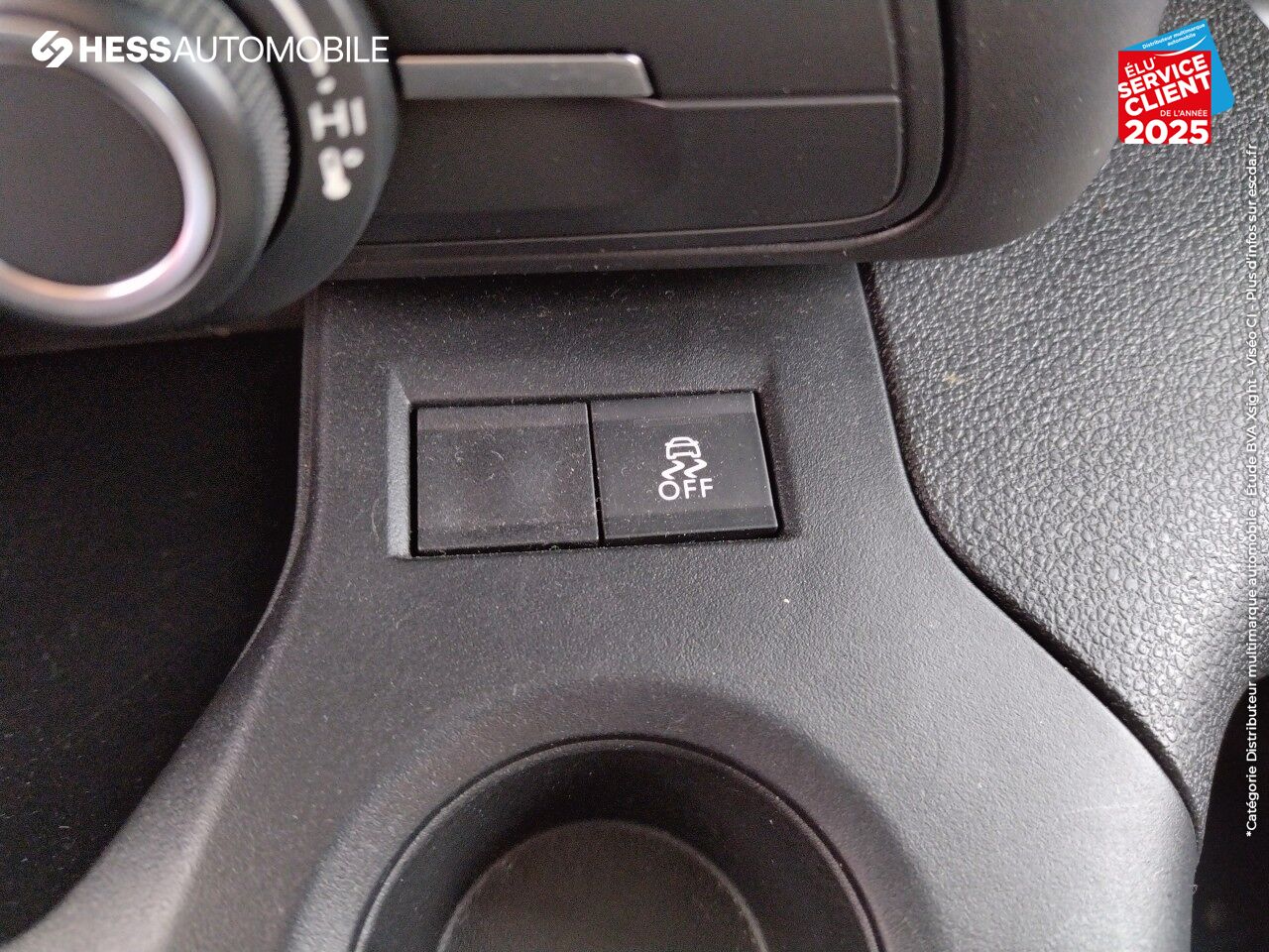 Véhicule d'occasion PEUGEOT PARTNER STANDARD 650KG BLUEHDI 100CH S/S BVM5 ASPHALT ATTELAGE chez Renault Colmar