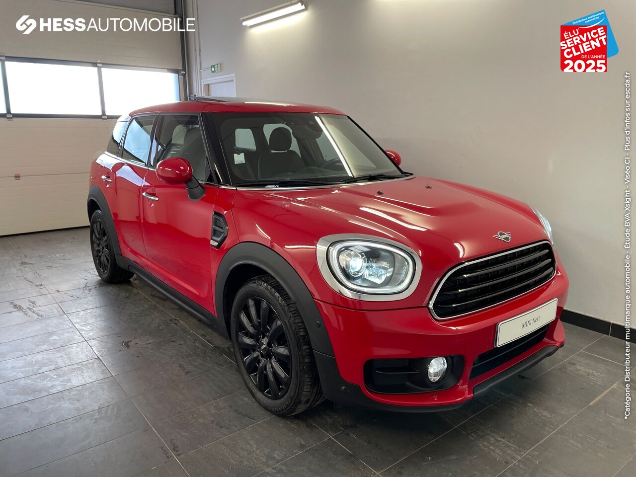 Véhicule d'occasion MINI COUNTRYMAN ONE D 116CH OAKWOOD TOUVRANT GPS RADAR AV/AR chez MINI Colmar
