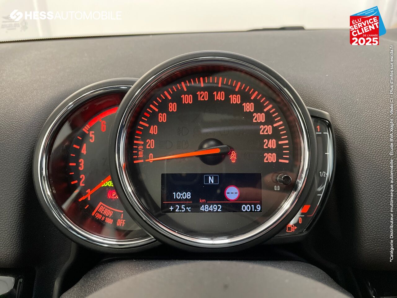 Véhicule d'occasion MINI COUNTRYMAN ONE D 116CH OAKWOOD TOUVRANT GPS RADAR AV/AR chez MINI Colmar