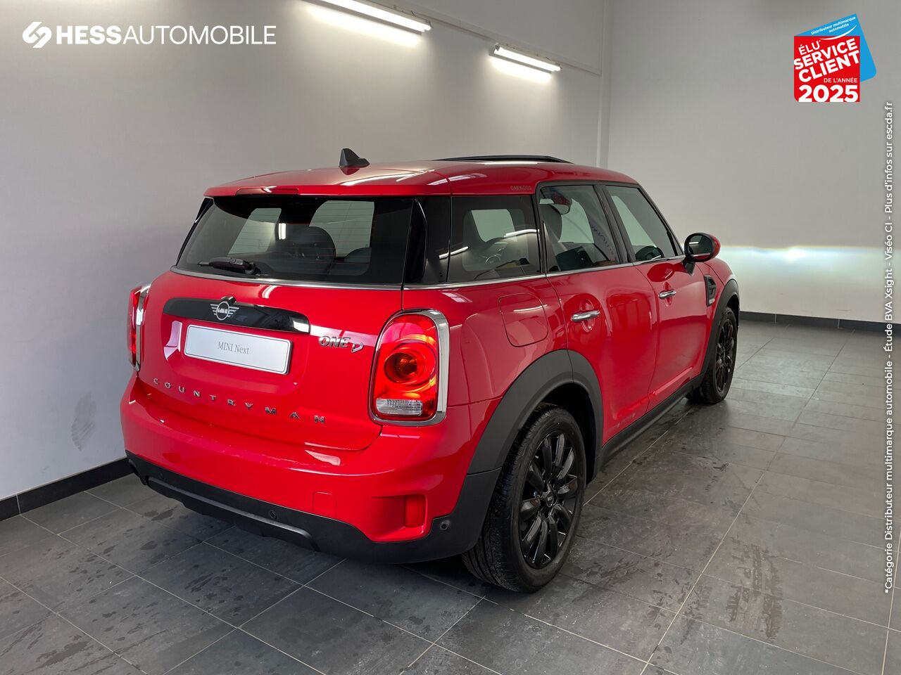 Véhicule d'occasion MINI COUNTRYMAN ONE D 116CH OAKWOOD TOUVRANT GPS RADAR AV/AR chez MINI Colmar