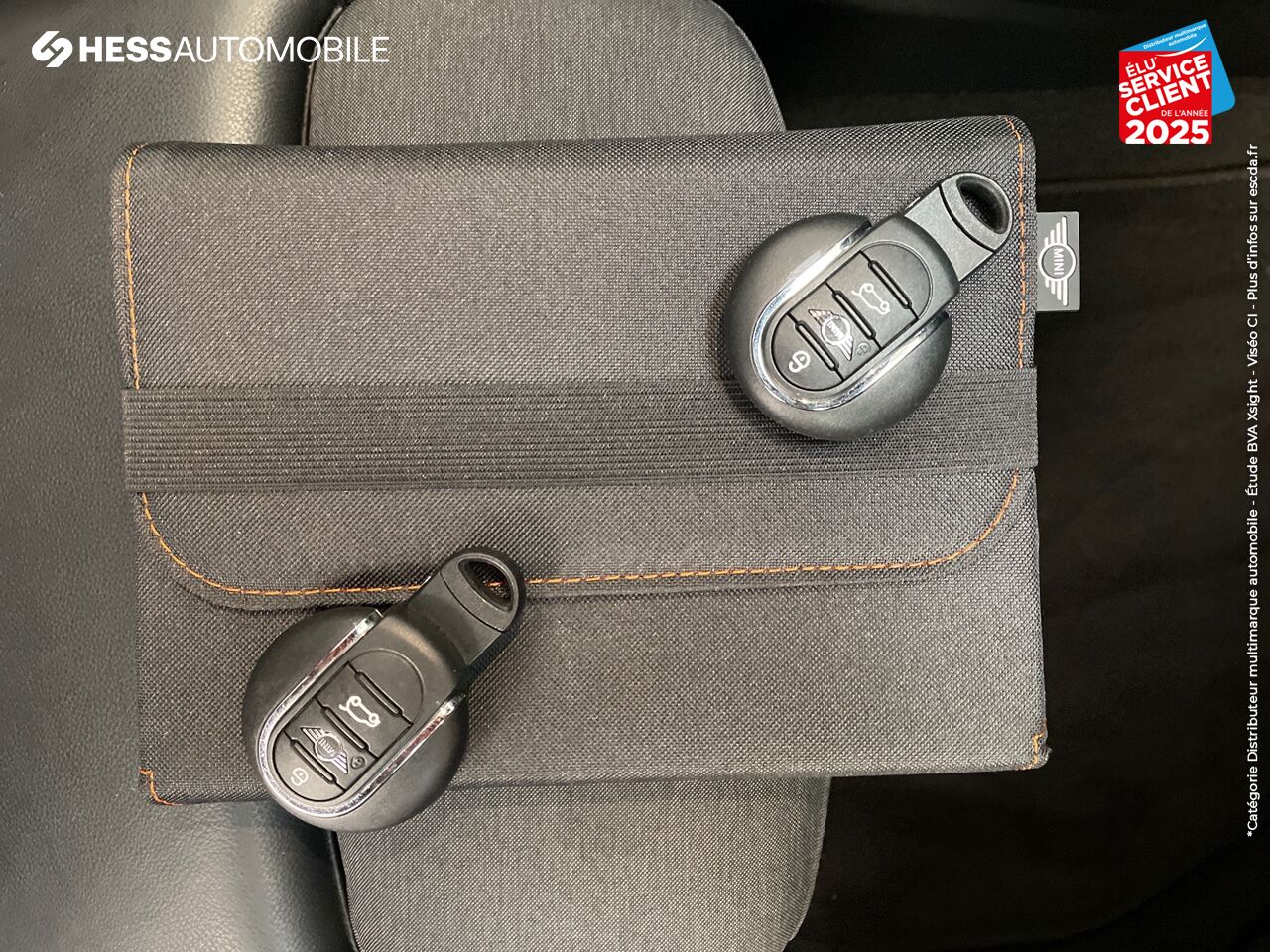 Véhicule d'occasion MINI COUNTRYMAN ONE D 116CH OAKWOOD TOUVRANT GPS RADAR AV/AR chez MINI Colmar