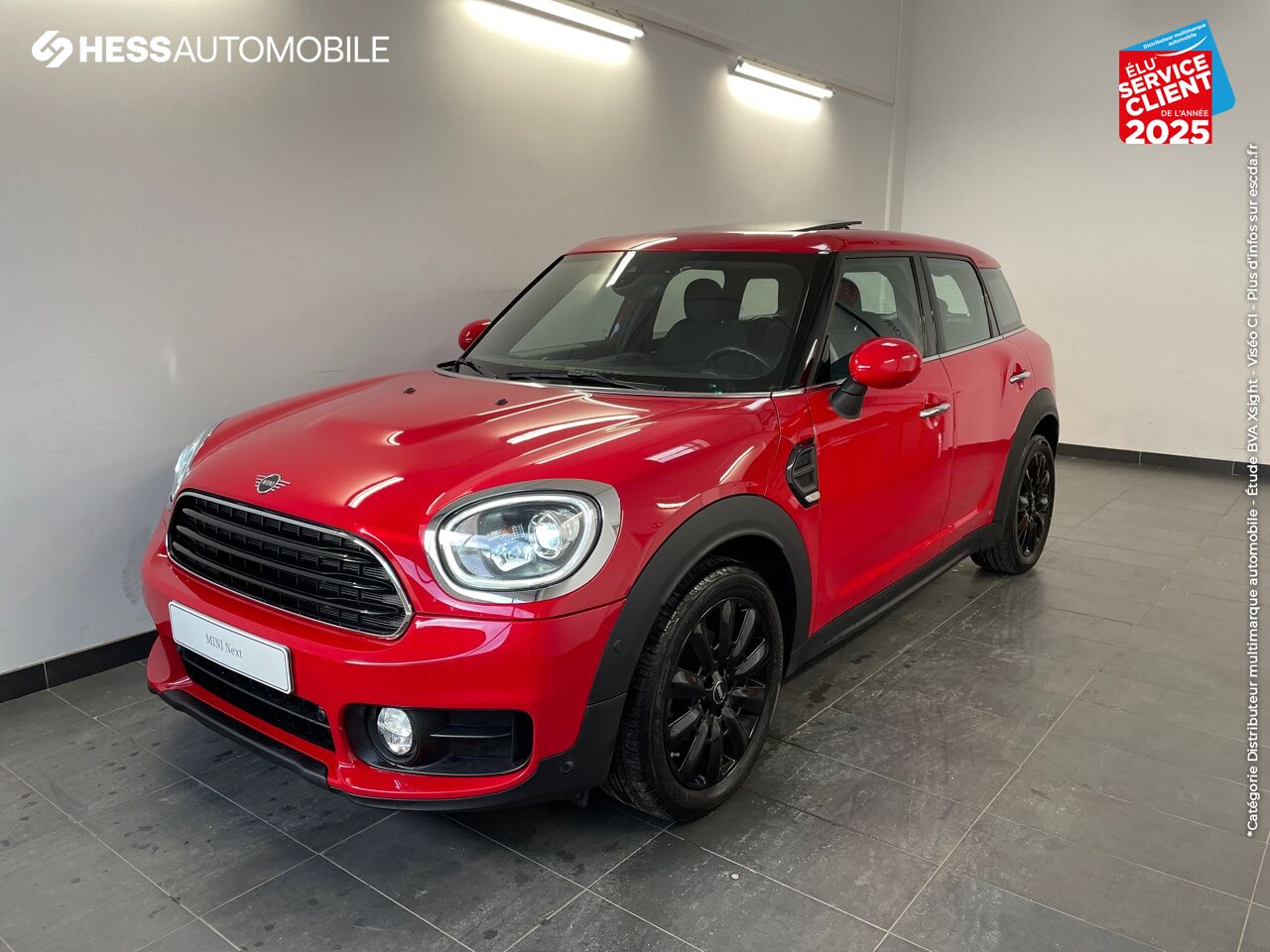 Véhicule d'occasion MINI COUNTRYMAN ONE D 116CH OAKWOOD TOUVRANT GPS RADAR AV/AR chez MINI Colmar