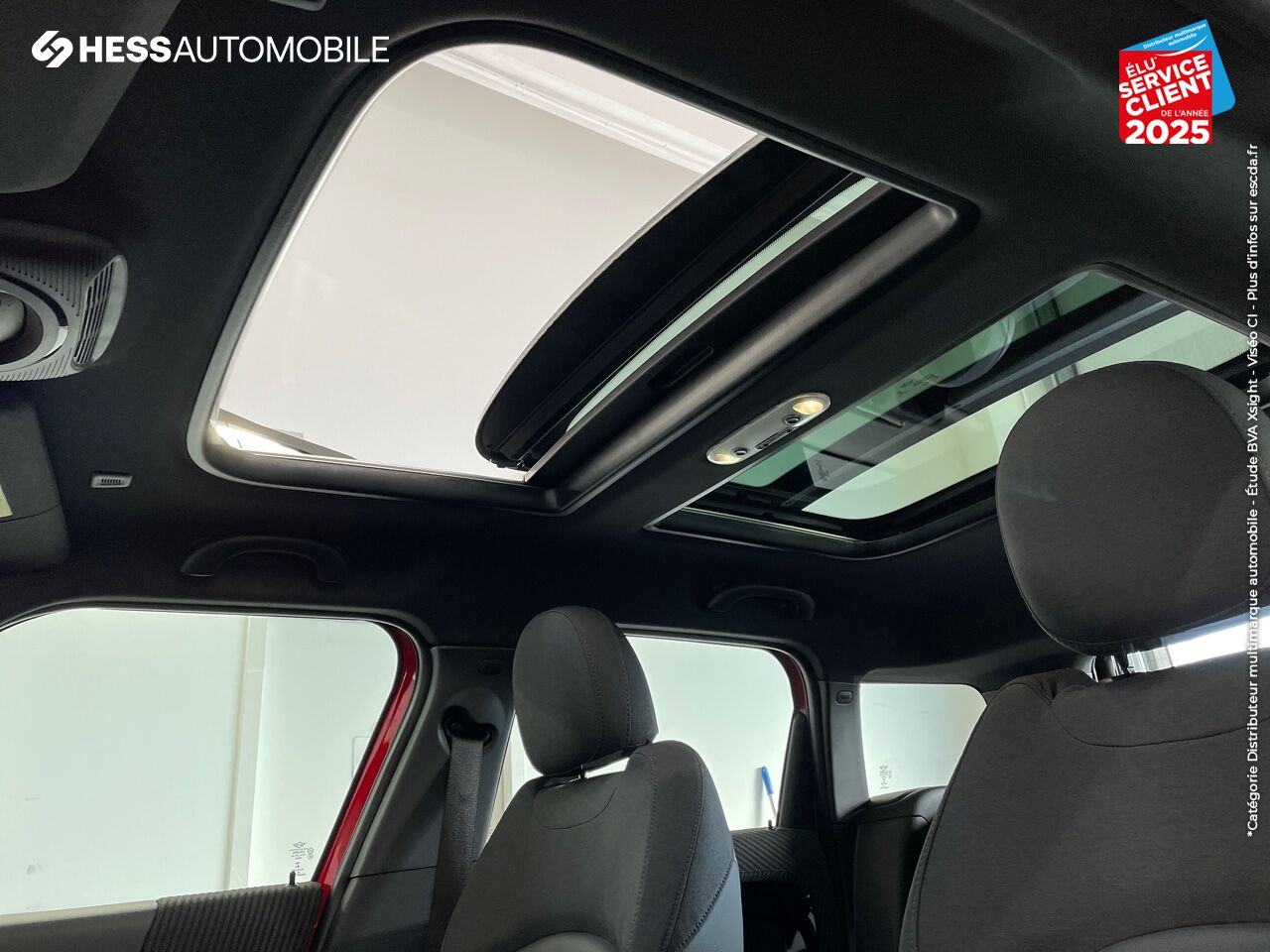 Véhicule d'occasion MINI COUNTRYMAN ONE D 116CH OAKWOOD TOUVRANT GPS RADAR AV/AR chez MINI Colmar