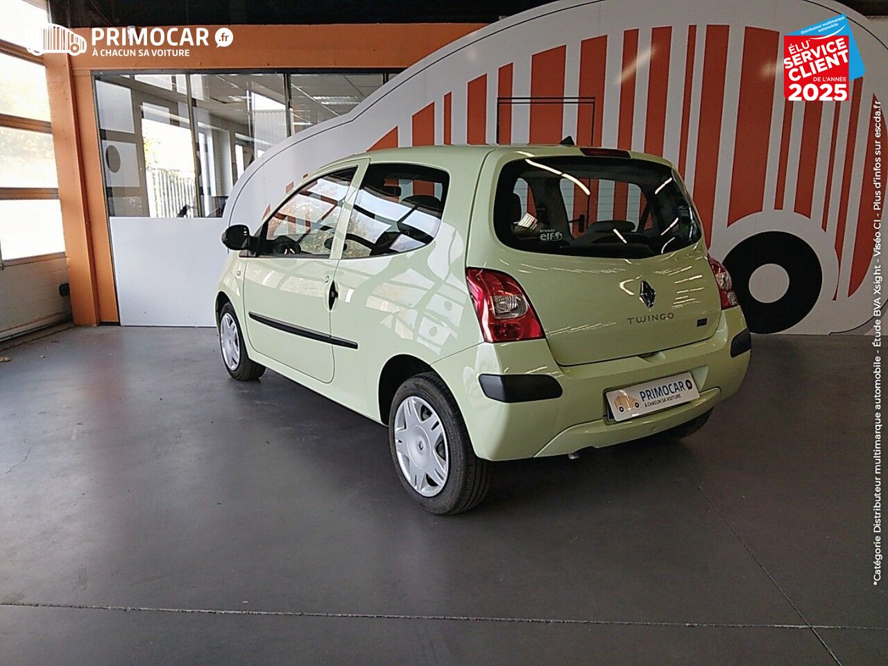 Véhicule d'occasion RENAULT TWINGO 1.5 DCI 65CH TREND chez Primocar