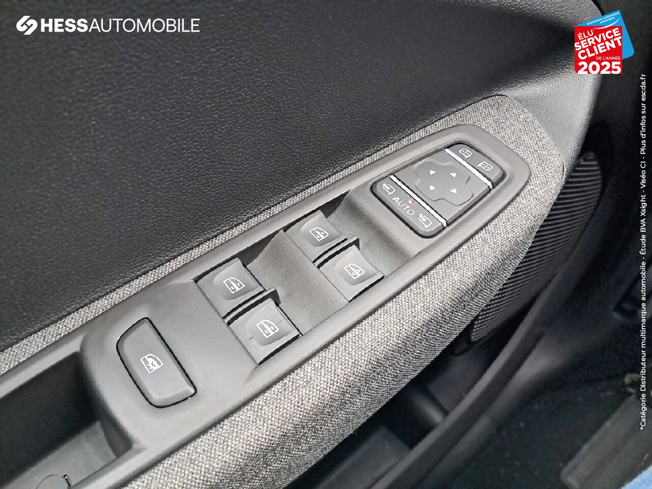 Véhicule d'occasion RENAULT ZOE INTENS CHARGE NORMALE R110 4CV chez Renault Sélestat