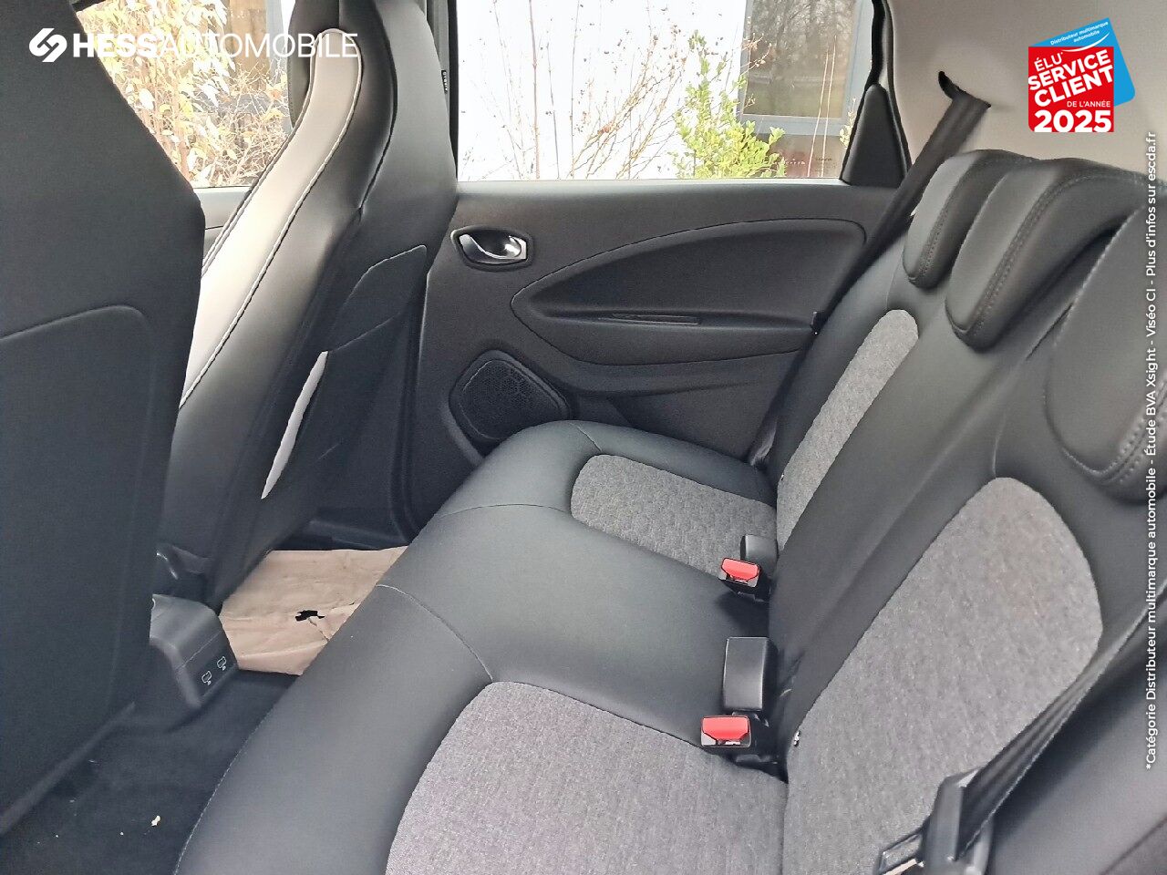 Véhicule d'occasion RENAULT ZOE INTENS CHARGE NORMALE R110 4CV chez Renault Sélestat