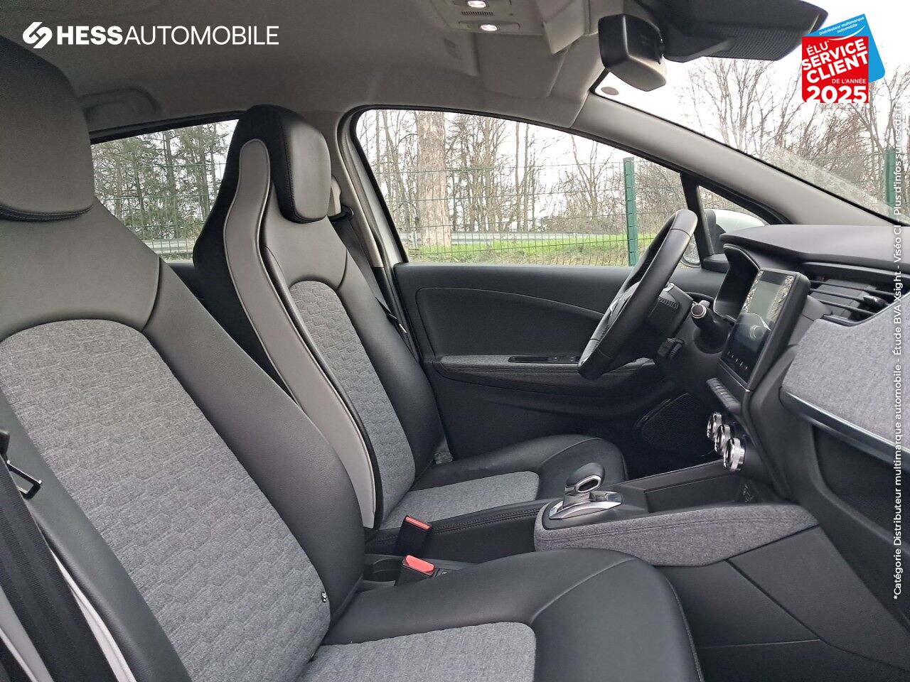 Véhicule d'occasion RENAULT ZOE INTENS CHARGE NORMALE R110 4CV chez Renault Sélestat