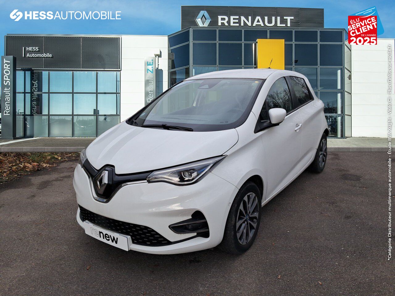 Véhicule d'occasion RENAULT ZOE INTENS CHARGE NORMALE R110 4CV chez Renault Sélestat