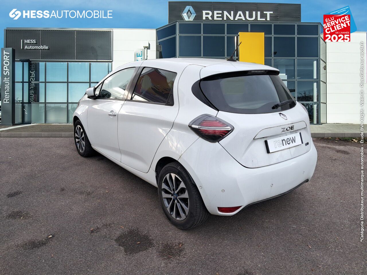 Véhicule d'occasion RENAULT ZOE INTENS CHARGE NORMALE R110 4CV chez Renault Sélestat