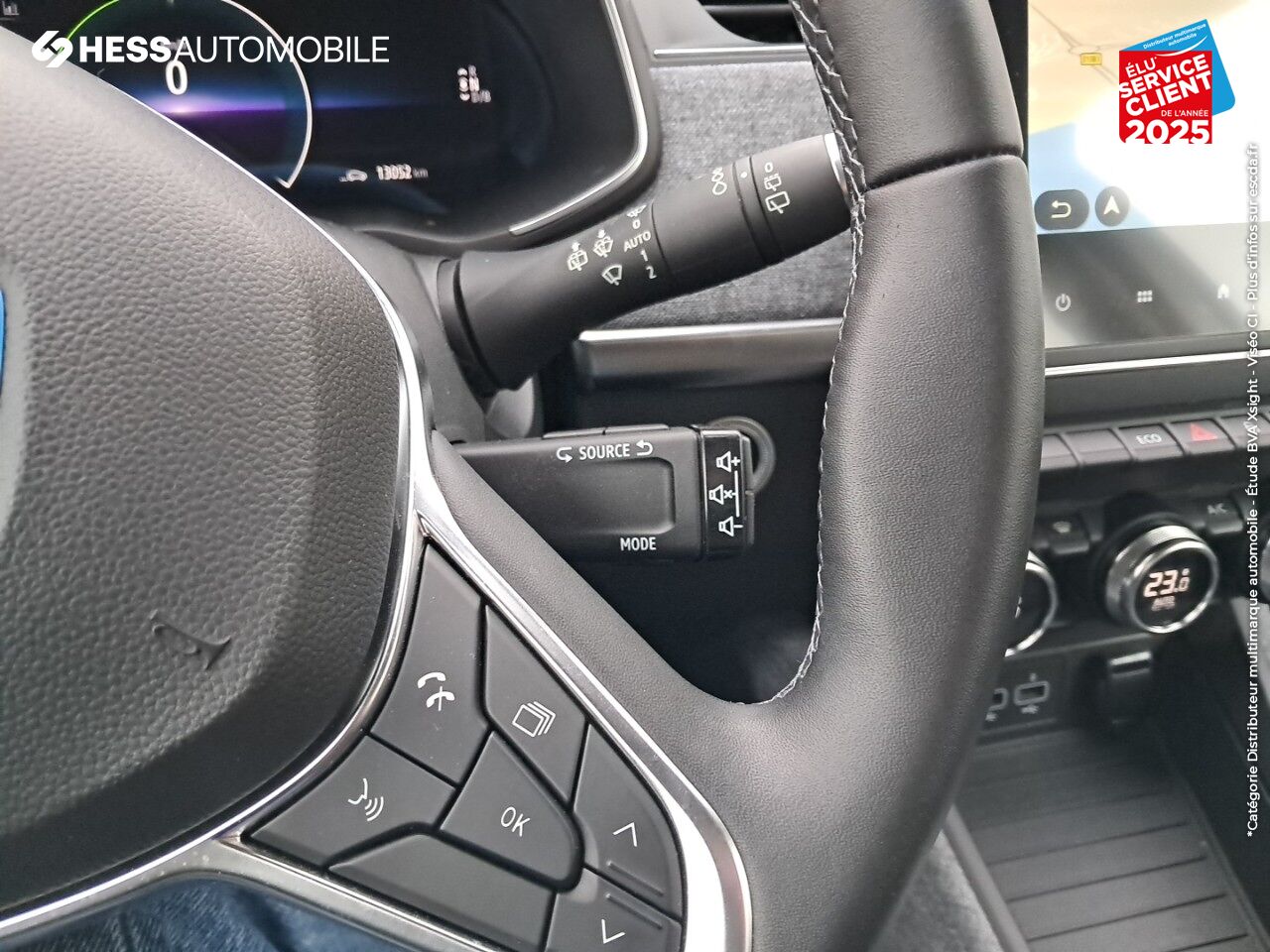 Véhicule d'occasion RENAULT ZOE INTENS CHARGE NORMALE R110 4CV chez Renault Sélestat