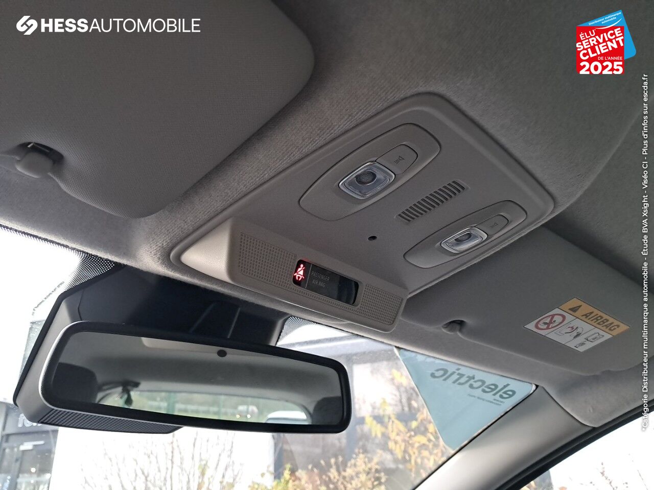 Véhicule d'occasion RENAULT ZOE INTENS CHARGE NORMALE R110 4CV chez Renault Sélestat