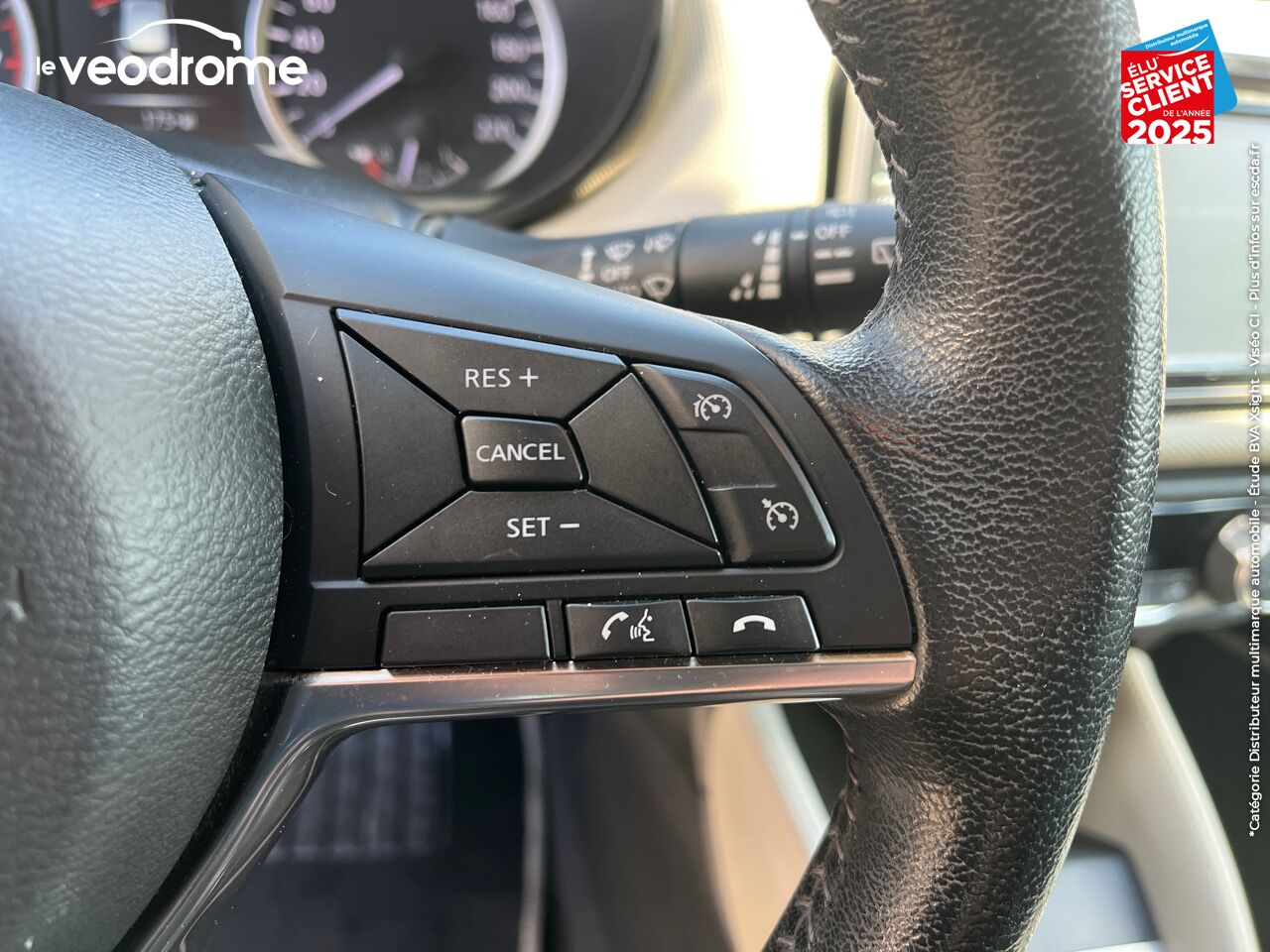 Véhicule d'occasion NISSAN MICRA 0.9 IG-T 90CH N-CONNECTA chez Le Veodrome