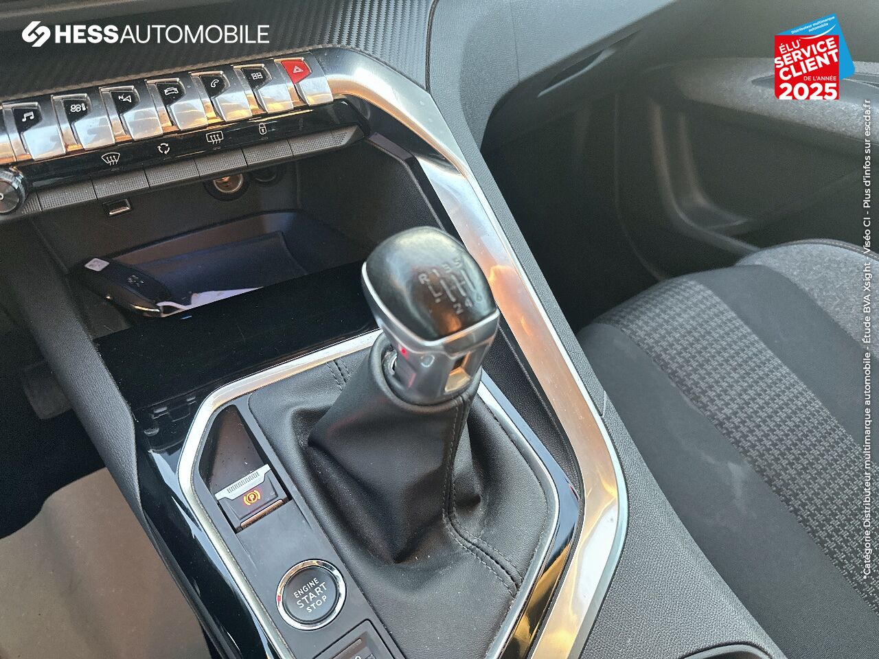 Véhicule d'occasion PEUGEOT 3008 1.2 PURETECH 130CH S/S ACTIVE CAMERA chez Renault Sélestat