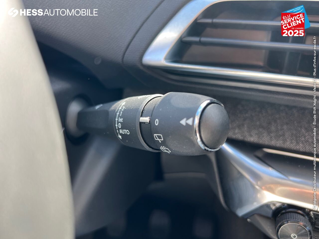 Véhicule d'occasion PEUGEOT 3008 1.2 PURETECH 130CH E6.C ALLURE SS chez Peugeot Reims