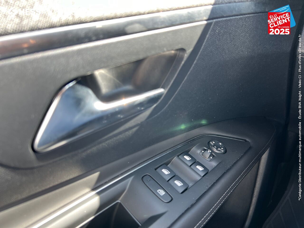 Véhicule d'occasion PEUGEOT 3008 1.2 PURETECH 130CH E6.C ALLURE SS chez Peugeot Reims