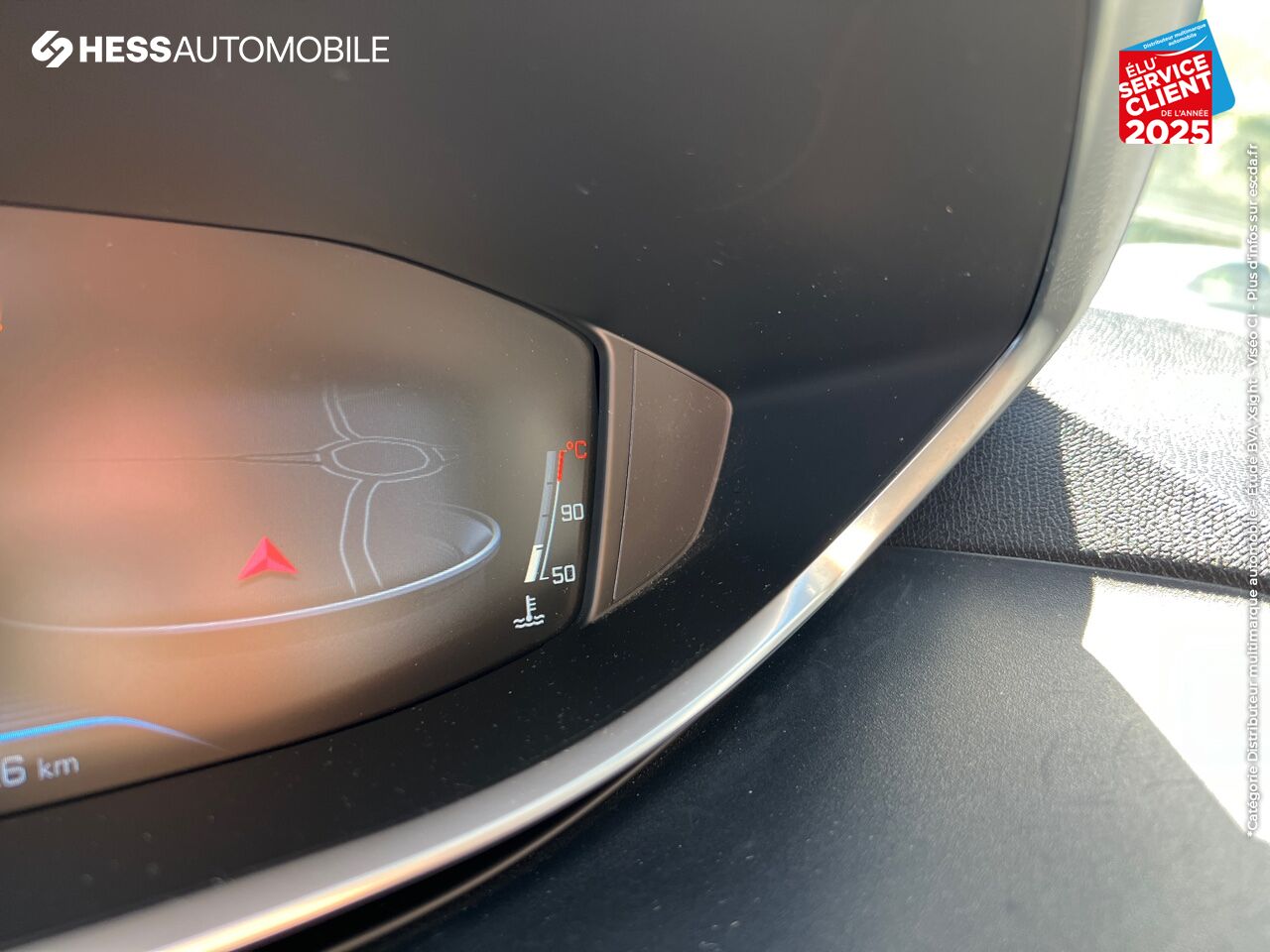Véhicule d'occasion PEUGEOT 3008 1.2 PURETECH 130CH E6.C ALLURE SS chez Peugeot Reims