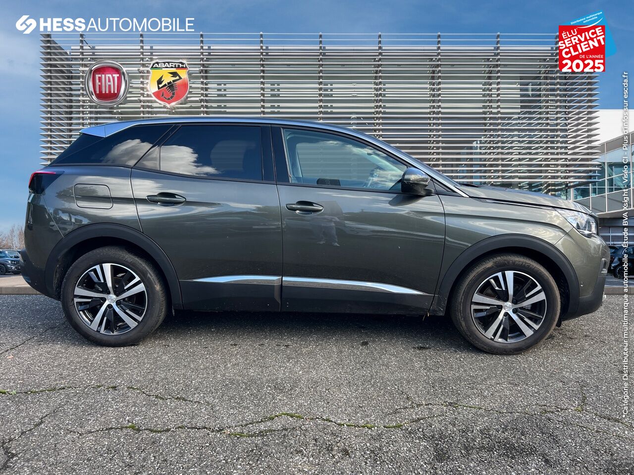 Véhicule d'occasion PEUGEOT 3008 1.2 PURETECH 130CH E6.C ALLURE SS chez Peugeot Reims