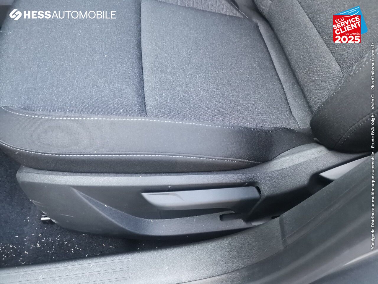 Véhicule d'occasion RENAULT CLIO 1.0 TCE 90CH EQUILIBRE chez HESS Automobile