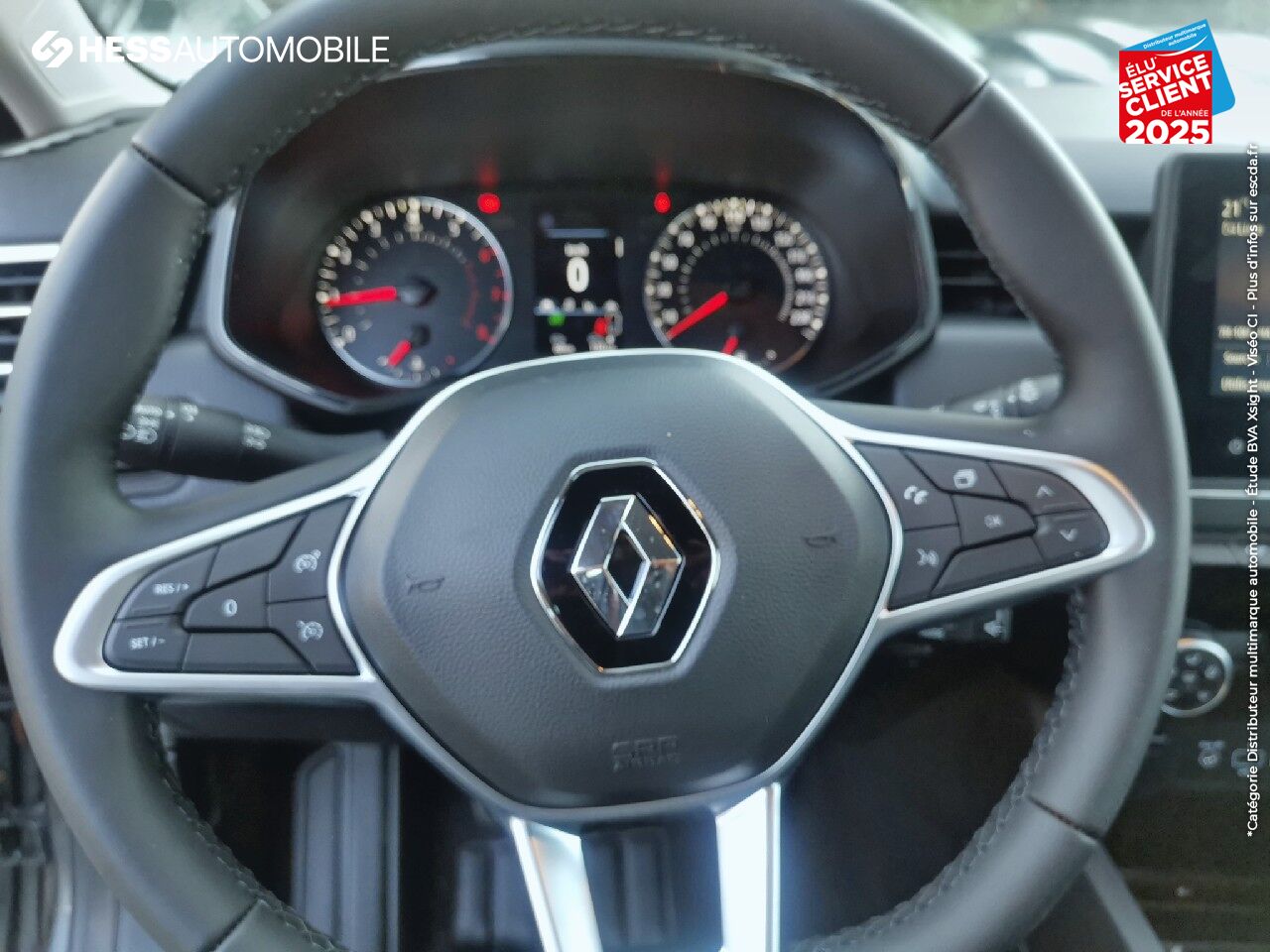 Véhicule d'occasion RENAULT CLIO 1.0 TCE 90CH EQUILIBRE chez HESS Automobile