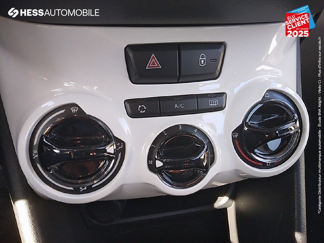 Véhicule d'occasion PEUGEOT 208 1.2 PURETECH 68CH LIKE 5P chez Renault Saint-Louis