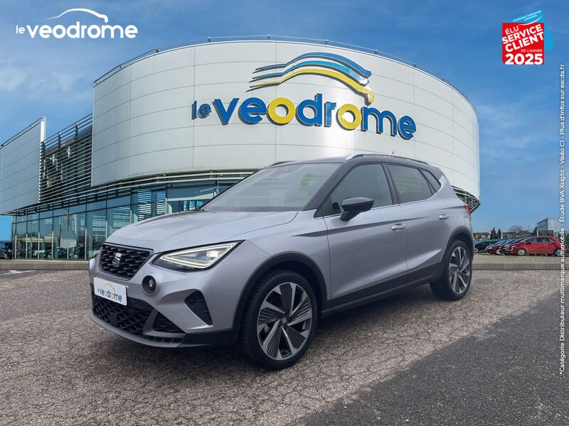 Véhicule d'occasion SEAT ARONA 1.0 TSI 110CH FR DSG7 GPS CAMERA RADAR AV/AR CAR PLAY chez Le Veodrome