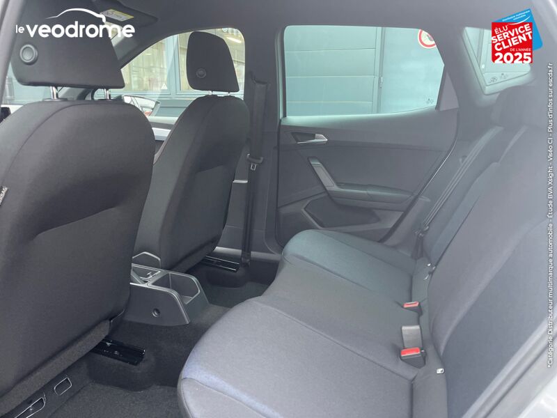 Véhicule d'occasion SEAT ARONA 1.0 TSI 110CH FR DSG7 GPS CAMERA RADAR AV/AR CAR PLAY chez Le Veodrome
