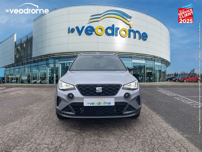 Véhicule d'occasion SEAT ARONA 1.0 TSI 110CH FR DSG7 GPS CAMERA RADAR AV/AR CAR PLAY chez Le Veodrome