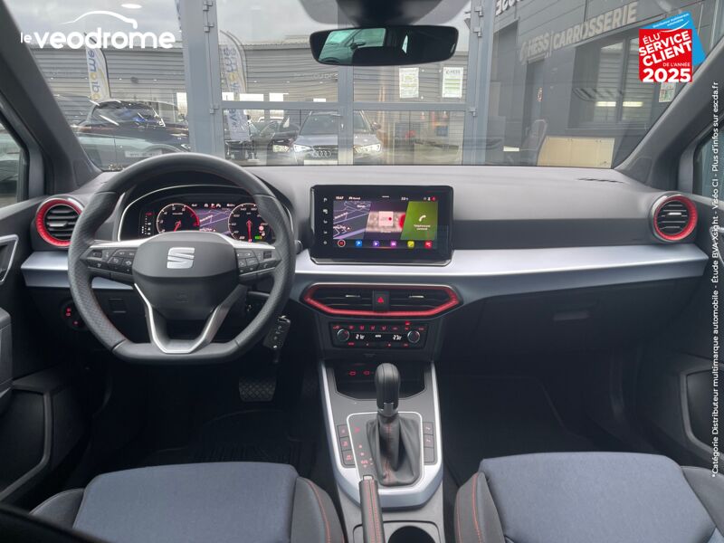 Véhicule d'occasion SEAT ARONA 1.0 TSI 110CH FR DSG7 GPS CAMERA RADAR AV/AR CAR PLAY chez Le Veodrome