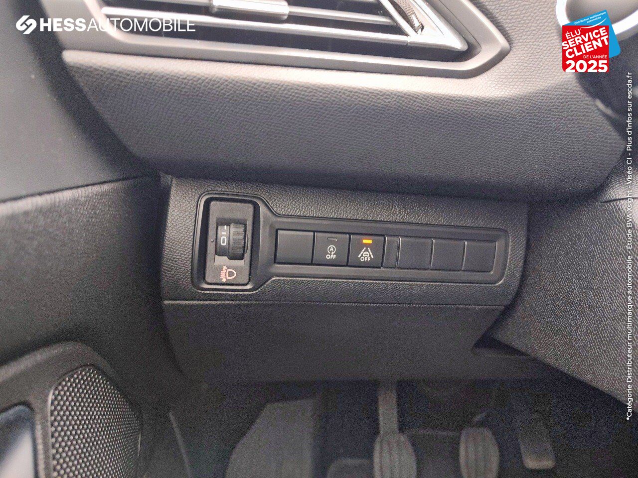 Véhicule d'occasion PEUGEOT 308 1.2 PURETECH 110CH SS ALLURE BASSE CONSOMMATION chez Renault Saint-Louis
