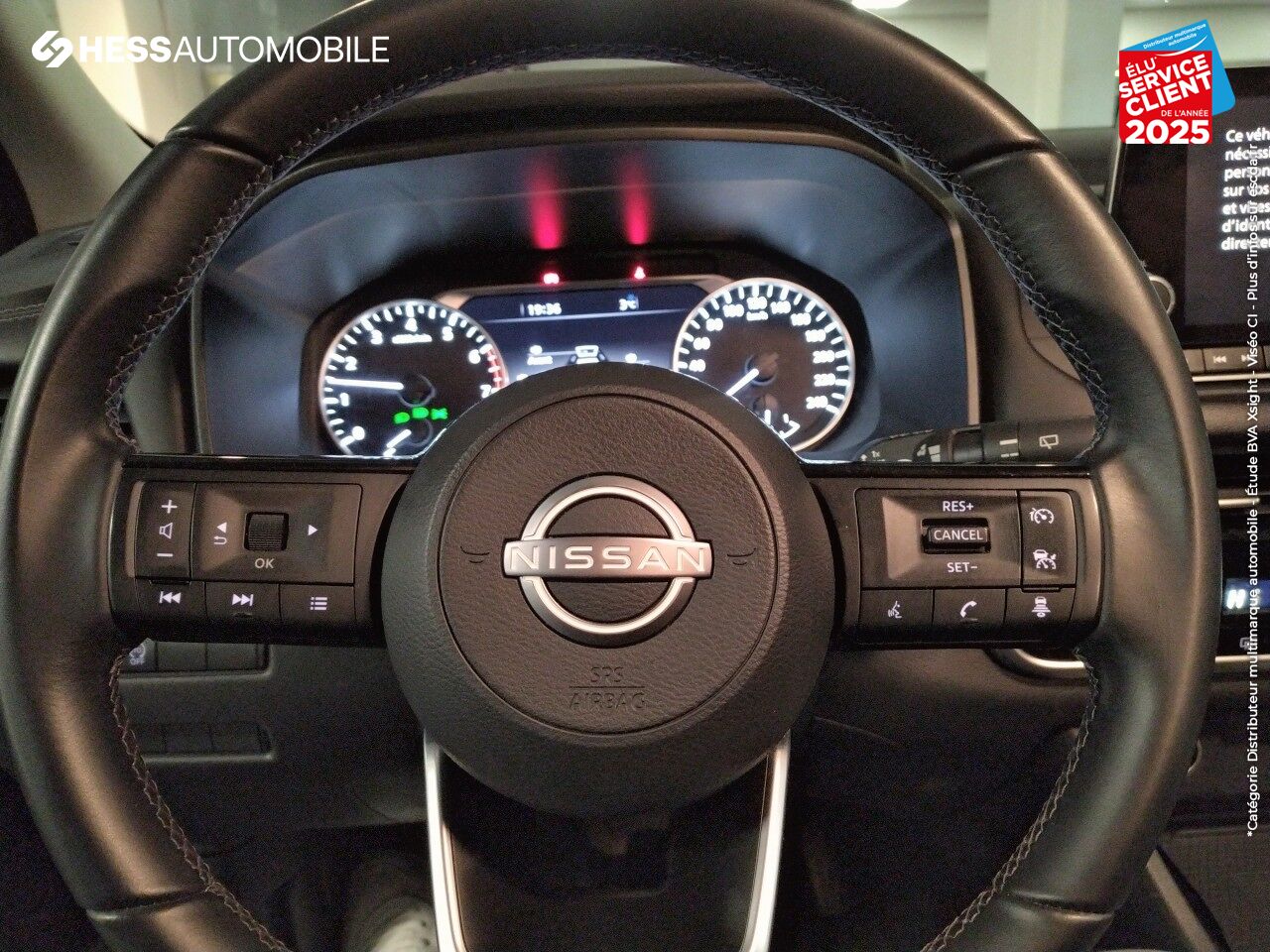 Véhicule d'occasion NISSAN QASHQAI 1.3 MILD HYBRID 140CH BUSINESS EDITION 2022 CAMERA chez Renault Saint-Louis