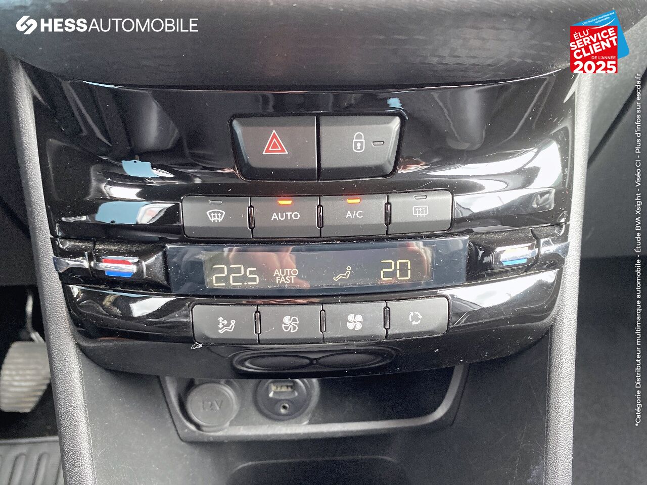 Véhicule d'occasion PEUGEOT 2008 1.2 PURETECH 110CH ALLURE S/S chez Renault Saint-Louis