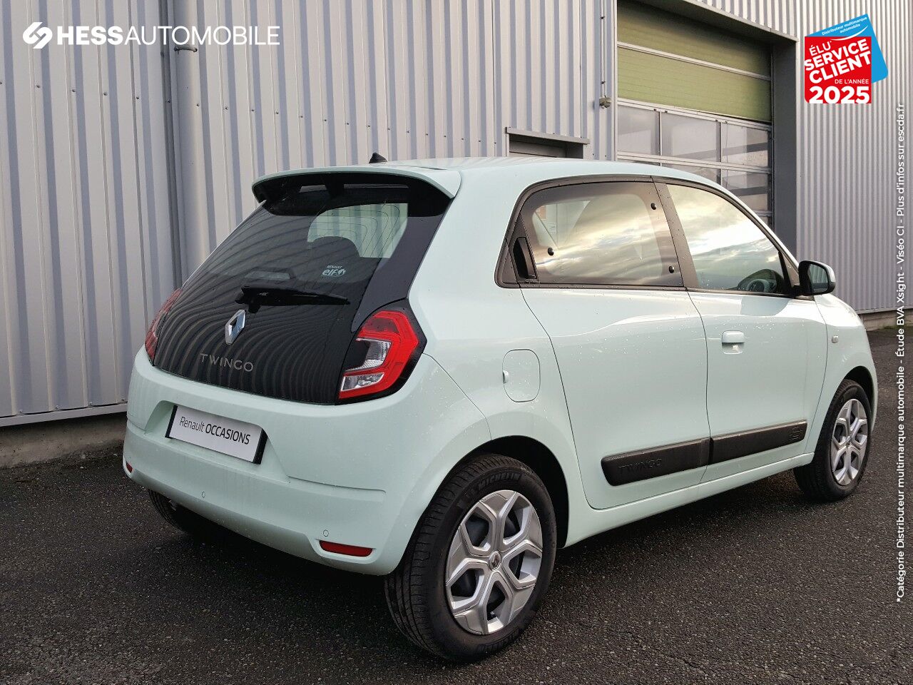 Véhicule d'occasion RENAULT TWINGO 1.0 SCE 75CH ZEN chez Renault Saint-Louis