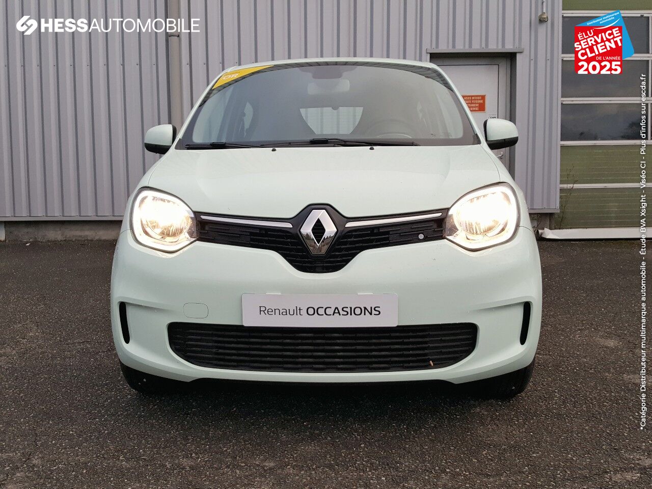 Véhicule d'occasion RENAULT TWINGO 1.0 SCE 75CH ZEN chez Renault Saint-Louis