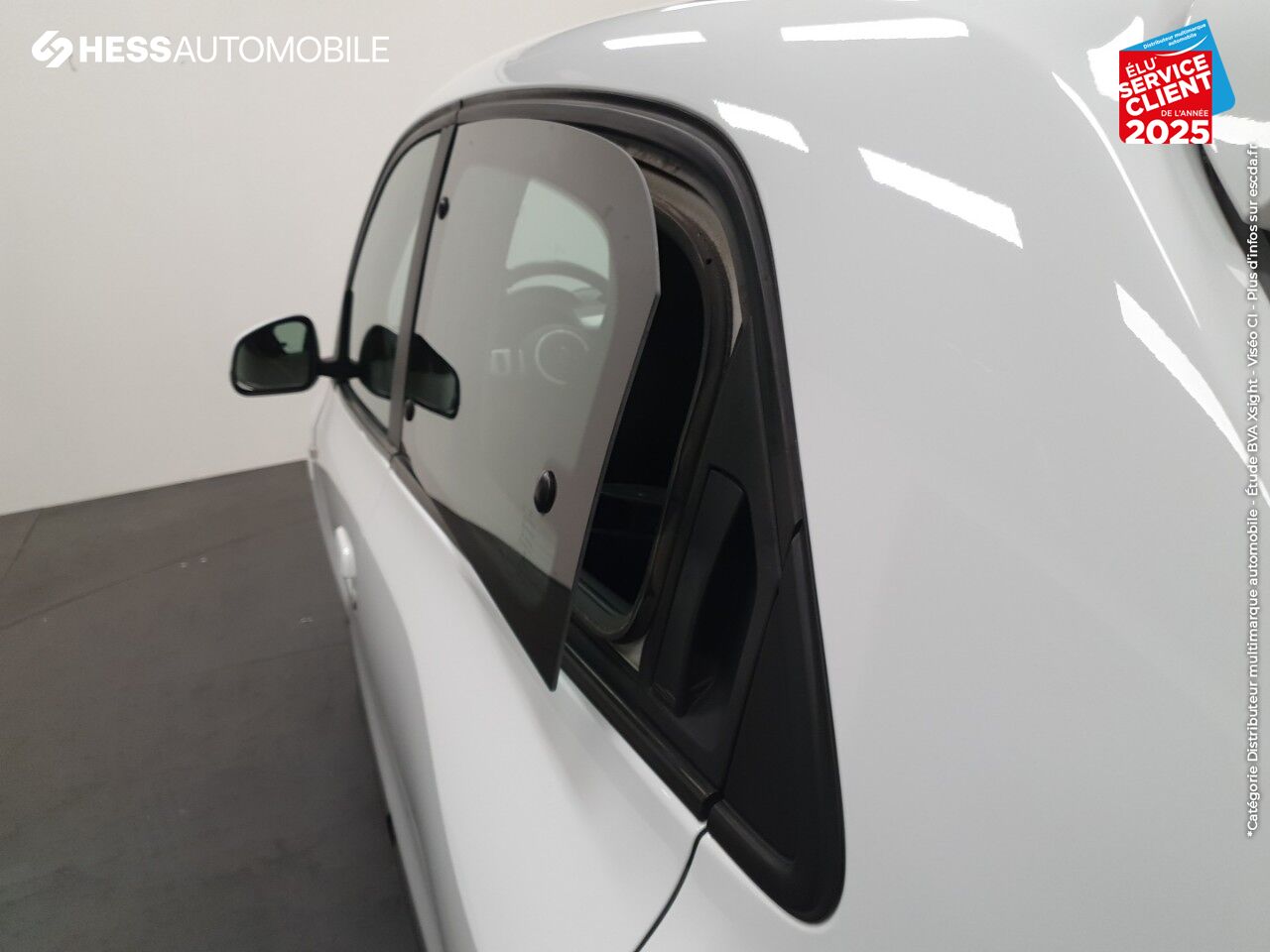 Véhicule d'occasion RENAULT TWINGO 1.0 SCE 70CH ZEN BOITE COURTE EURO6 chez Renault Strasbourg