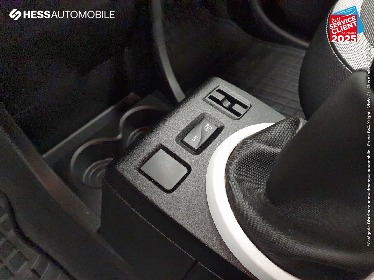 Véhicule d'occasion RENAULT TWINGO 1.0 SCE 70CH ZEN BOITE COURTE EURO6 chez Renault Strasbourg