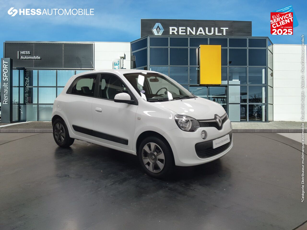 Véhicule d'occasion RENAULT TWINGO 1.0 SCE 70CH ZEN BOITE COURTE EURO6 chez Renault Strasbourg