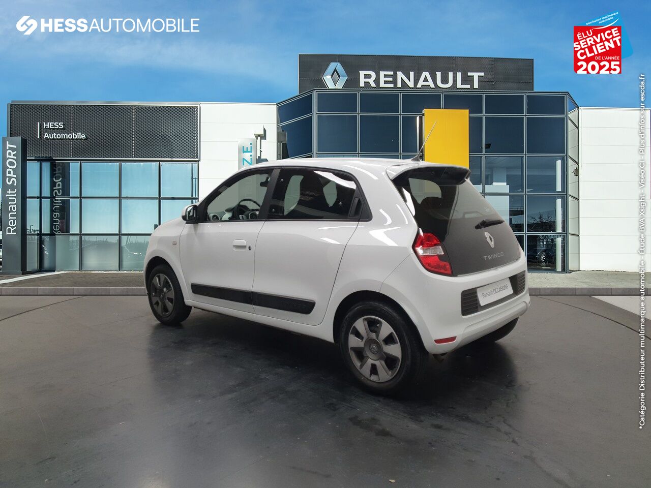 Véhicule d'occasion RENAULT TWINGO 1.0 SCE 70CH ZEN BOITE COURTE EURO6 chez Renault Strasbourg