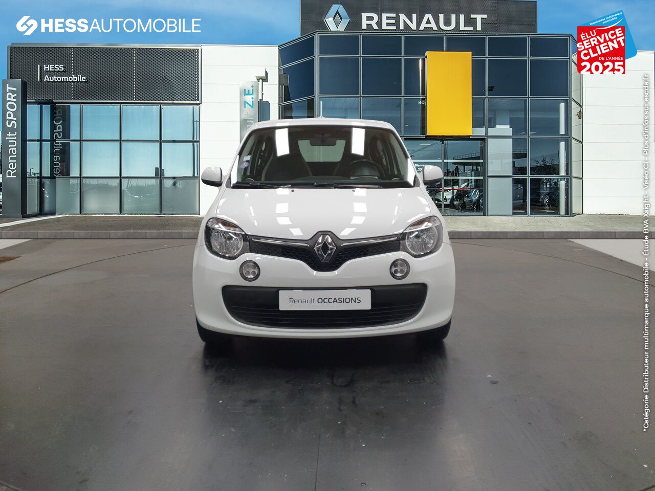 Véhicule d'occasion RENAULT TWINGO 1.0 SCE 70CH ZEN BOITE COURTE EURO6 chez Renault Strasbourg