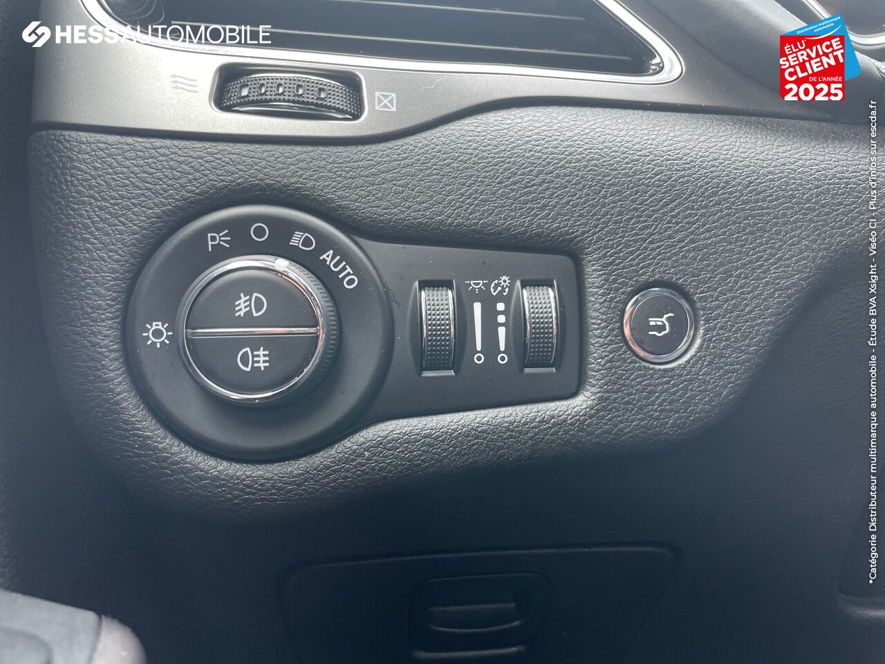 Véhicule d'occasion JEEP CHEROKEE 2.2 MULTIJET 195CH S/S OVERLAND ACTIVE DRIVE I BVA9 TOUVRAN PANO CAMERA GPS CUIR chez Fiat Besançon