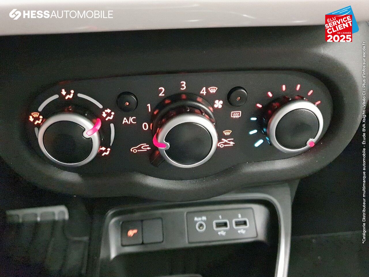 Véhicule d'occasion RENAULT TWINGO 1.0 SCE 65CH INTENS E6D-FULL chez Renault Strasbourg
